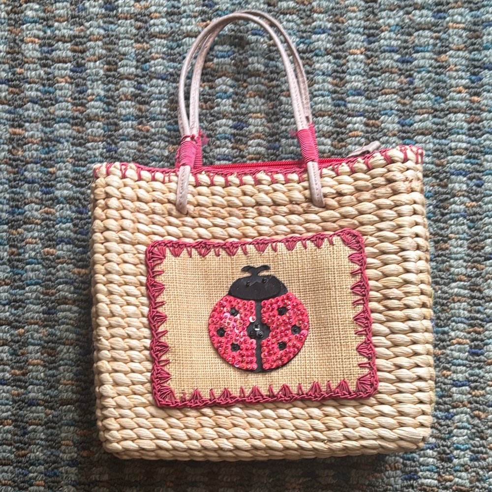 Woven Straw small tote/purse with Ladybug 🐞